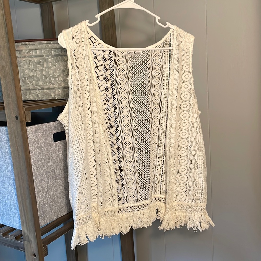 Womens Lace Cover Up/ Vest. Size S/M
